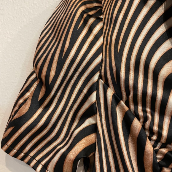 Tiger striped button down, small, Guess Jeans - Picture 7 of 9